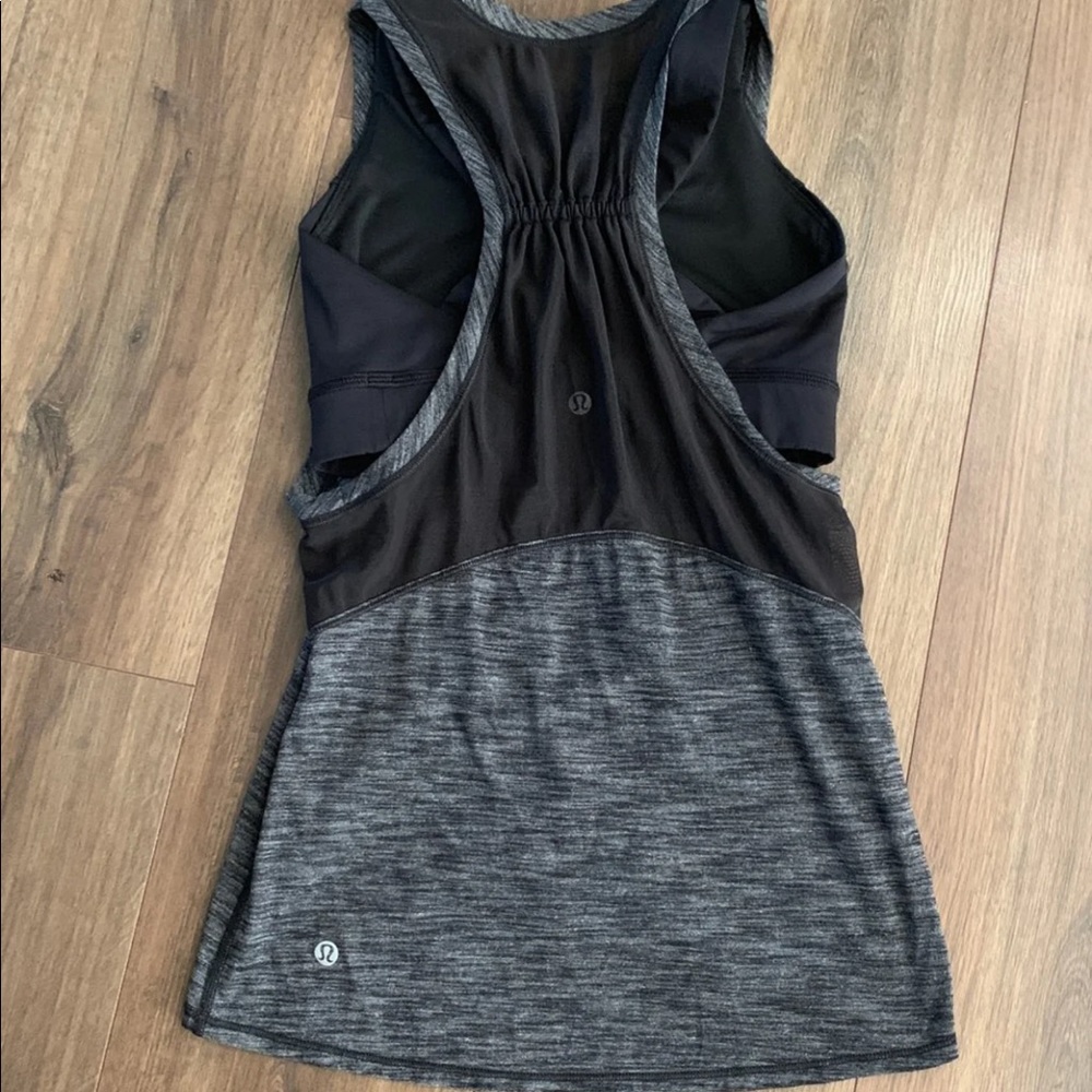 Lululemon top